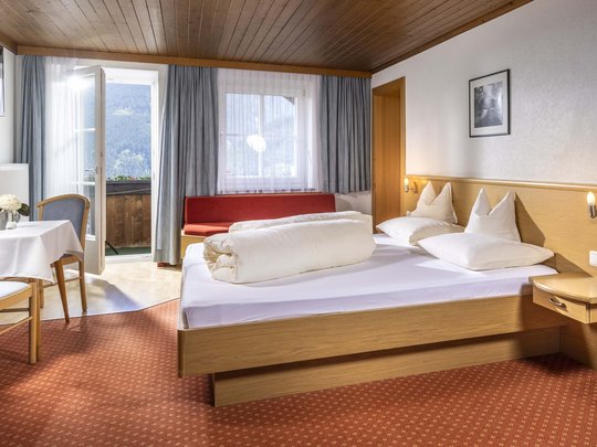 Hotel in Obertilliach – how a holiday should be. Hotel in Obertilliach – how a holiday should be.