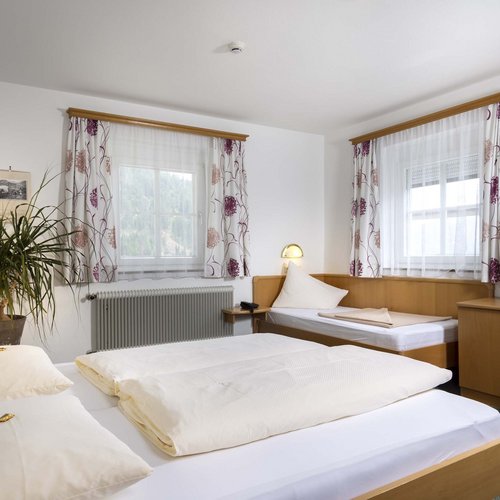 Hotel in Obertilliach – how a holiday should be. Hotel in Obertilliach – how a holiday should be.